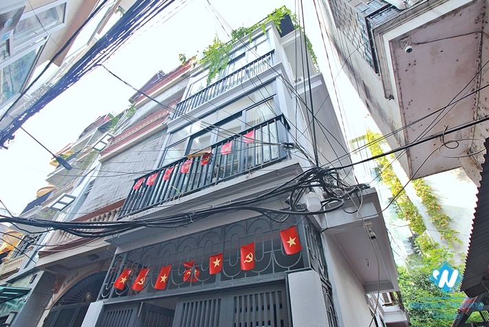 A nice and affordable house for rent in Tay Ho, Ha Noi